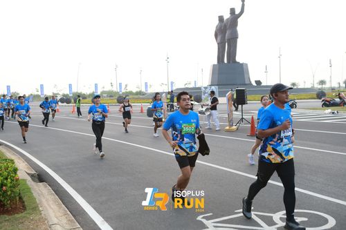 Race photo from ISOPlus Run 2024 Jakarta