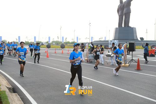 Race photo from ISOPlus Run 2024 Jakarta