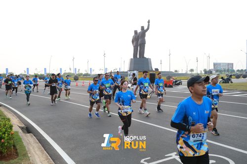 Race photo from ISOPlus Run 2024 Jakarta