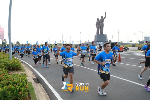 Race photo from ISOPlus Run 2024 Jakarta