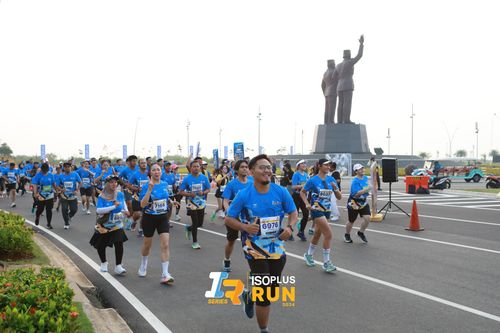 Race photo from ISOPlus Run 2024 Jakarta