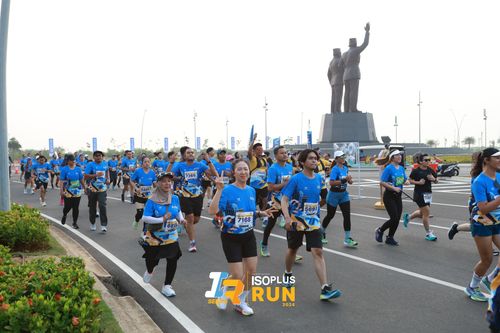 Race photo from ISOPlus Run 2024 Jakarta