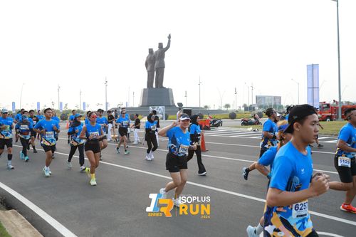 Race photo from ISOPlus Run 2024 Jakarta