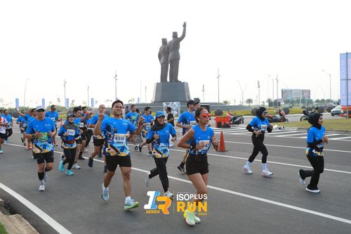 Race photo from ISOPlus Run 2024 Jakarta