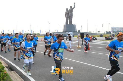Race photo from ISOPlus Run 2024 Jakarta