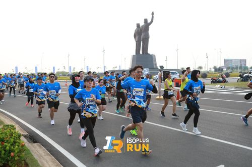Race photo from ISOPlus Run 2024 Jakarta