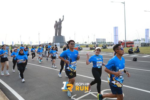 Race photo from ISOPlus Run 2024 Jakarta