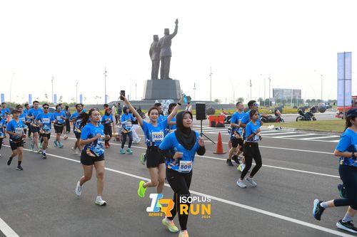 Race photo from ISOPlus Run 2024 Jakarta