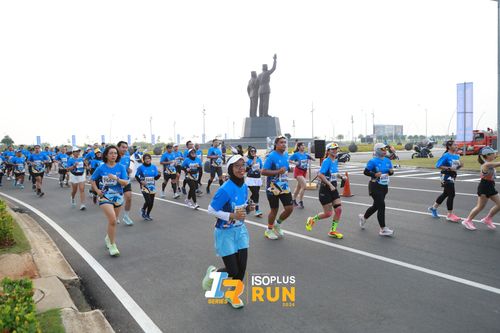 Race photo from ISOPlus Run 2024 Jakarta