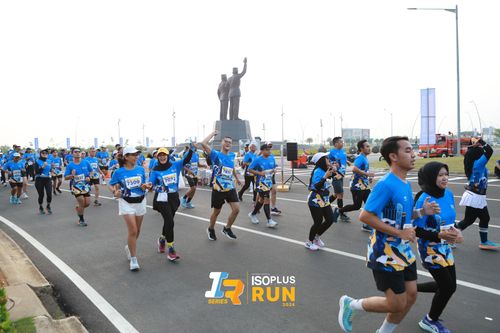 Race photo from ISOPlus Run 2024 Jakarta