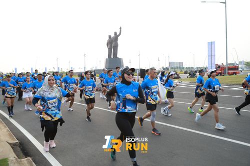 Race photo from ISOPlus Run 2024 Jakarta