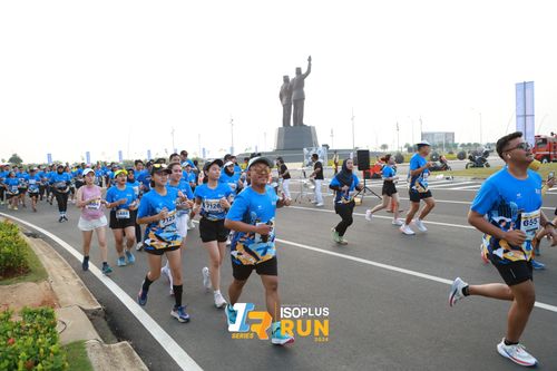 Race photo from ISOPlus Run 2024 Jakarta