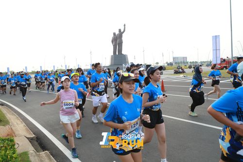 Race photo from ISOPlus Run 2024 Jakarta