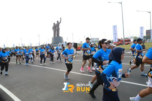 Race photo from ISOPlus Run 2024 Jakarta