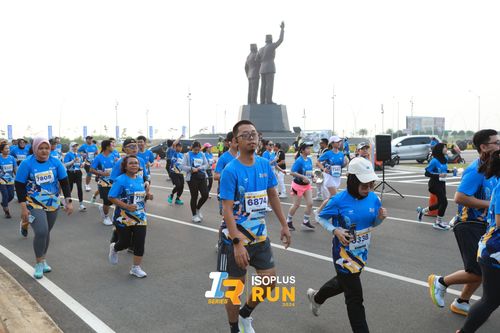 Race photo from ISOPlus Run 2024 Jakarta