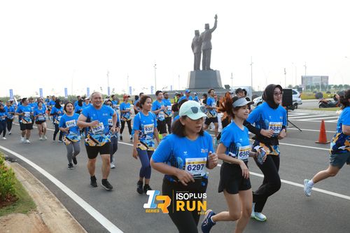 Race photo from ISOPlus Run 2024 Jakarta