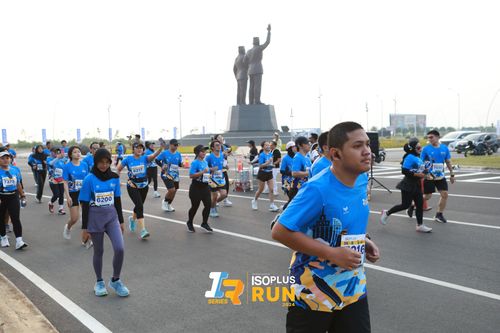 Race photo from ISOPlus Run 2024 Jakarta
