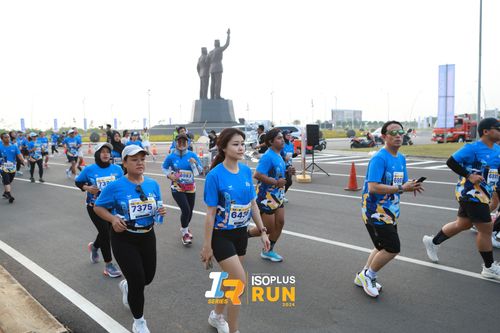 Race photo from ISOPlus Run 2024 Jakarta