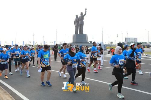 Race photo from ISOPlus Run 2024 Jakarta