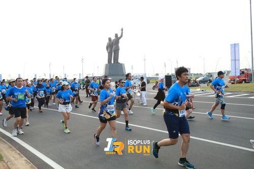 Race photo from ISOPlus Run 2024 Jakarta