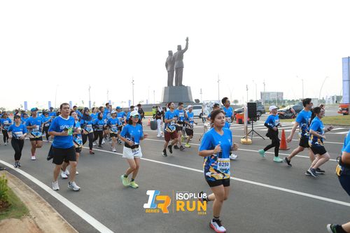 Race photo from ISOPlus Run 2024 Jakarta