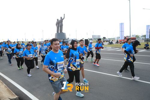 Race photo from ISOPlus Run 2024 Jakarta