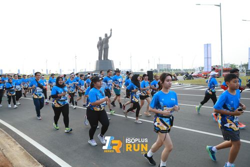 Race photo from ISOPlus Run 2024 Jakarta