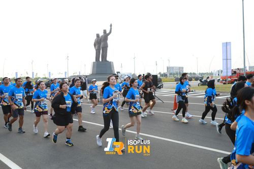 Race photo from ISOPlus Run 2024 Jakarta