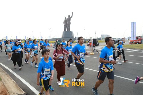 Race photo from ISOPlus Run 2024 Jakarta