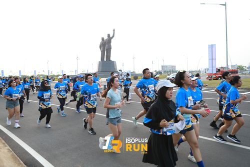 Race photo from ISOPlus Run 2024 Jakarta