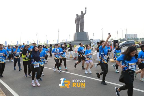 Race photo from ISOPlus Run 2024 Jakarta