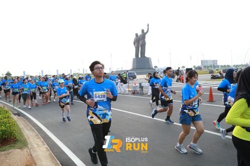 Race photo from ISOPlus Run 2024 Jakarta