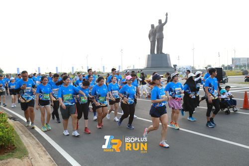 Race photo from ISOPlus Run 2024 Jakarta