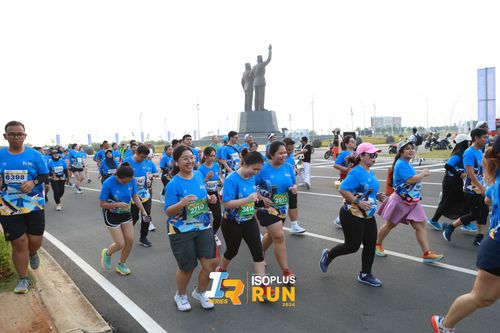 Race photo from ISOPlus Run 2024 Jakarta