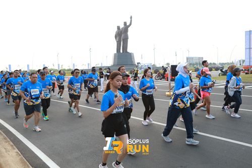 Race photo from ISOPlus Run 2024 Jakarta