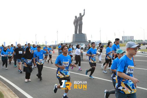 Race photo from ISOPlus Run 2024 Jakarta