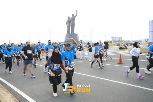 Race photo from ISOPlus Run 2024 Jakarta