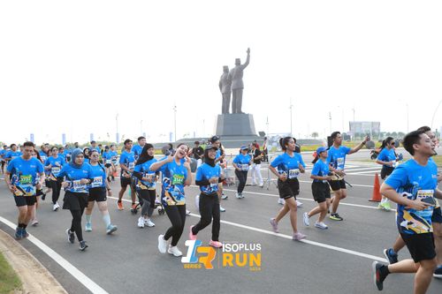 Race photo from ISOPlus Run 2024 Jakarta