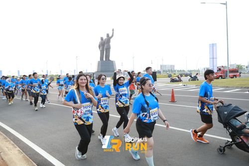 Race photo from ISOPlus Run 2024 Jakarta