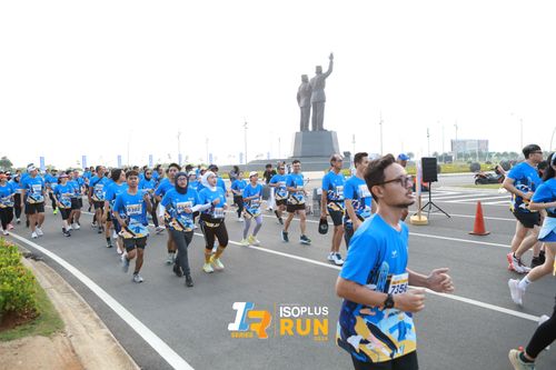 Race photo from ISOPlus Run 2024 Jakarta