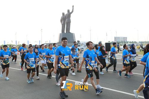 Race photo from ISOPlus Run 2024 Jakarta