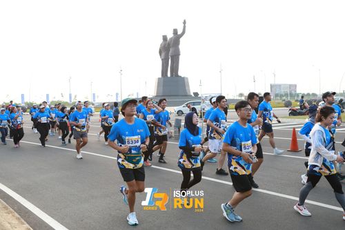Race photo from ISOPlus Run 2024 Jakarta