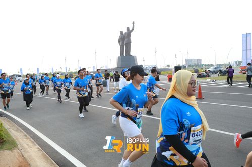Race photo from ISOPlus Run 2024 Jakarta