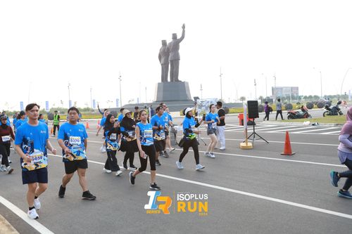 Race photo from ISOPlus Run 2024 Jakarta