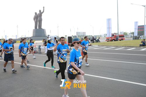 Race photo from ISOPlus Run 2024 Jakarta