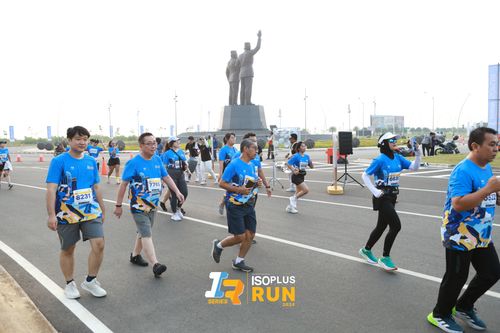 Race photo from ISOPlus Run 2024 Jakarta