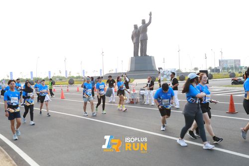 Race photo from ISOPlus Run 2024 Jakarta