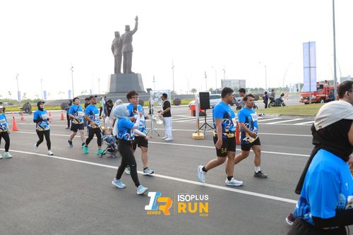 Race photo from ISOPlus Run 2024 Jakarta