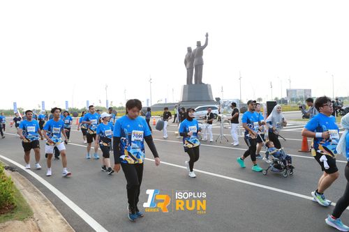 Race photo from ISOPlus Run 2024 Jakarta
