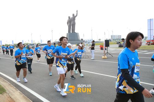 Race photo from ISOPlus Run 2024 Jakarta